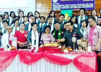 Jemaat Paulus Titiwungen Wenang Mahakeret Rayakan HUT Ke-94.