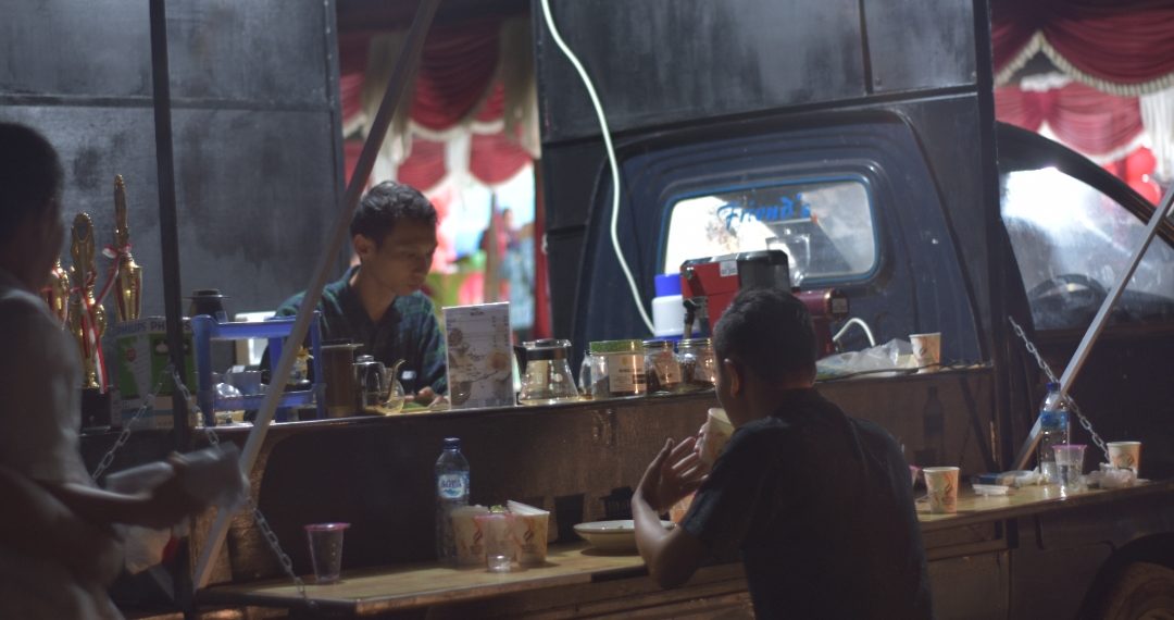 Di Perayaan Hari Kesehatan GMIM, Coffee Truck Apoteker RSU. Tonsea Curi Perhatian