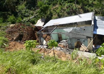 GMIM Betania Malendeng Bangun Tanggul di Samping Gereja