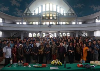 Bahas Isu Intoleran, Fakultas Teologi UKIT Gelar Seminar Berteologi Dalam Konteks NKRI Dari Perspektif Islam Dan Kristen. Ini Kata Muhammad Anshori Tentang Agama.