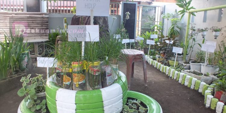 W/KI Efata Rumoong Bawah Giatkan Menanam Bumbu Dapur dan Apotik Hidup