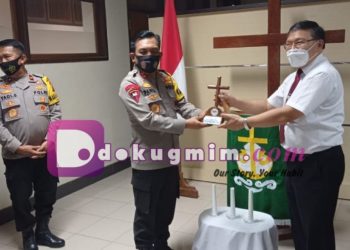 Kunjungi Kantor Sinode GMIM, Kapolda Sulut Minta Warga GMIM Bantu Tugas Polisi