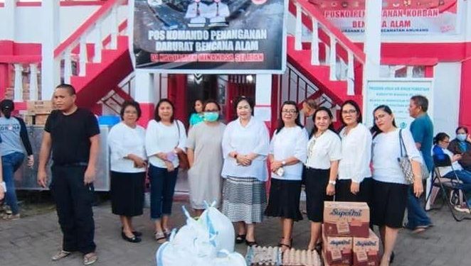 Komisi WKI Wilayah Sinonsayang Beri Bantuan Untuk Korban Bencana Amurang