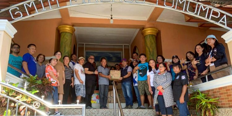 Jemaat Kinamang Kiawa Beri Bantuan Untuk Korban Bencana