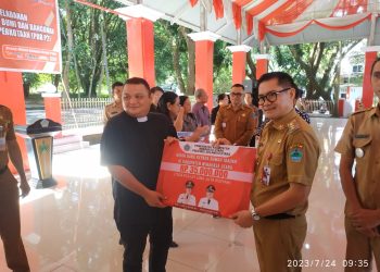 Pemkab Minut Salurkan Dana Hibah Untuk Pembangunan Gereja