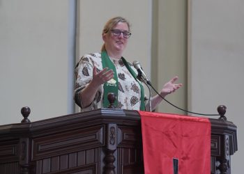 Pimpin Ibadah Minggu, Dorothea Ingatkan Jadi Surat Kristus