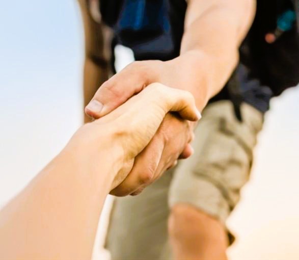 “Mengasihi Dengan Perbuatan Dan  Dalam Kebenaran” – 1 Yohanes 3:11-18